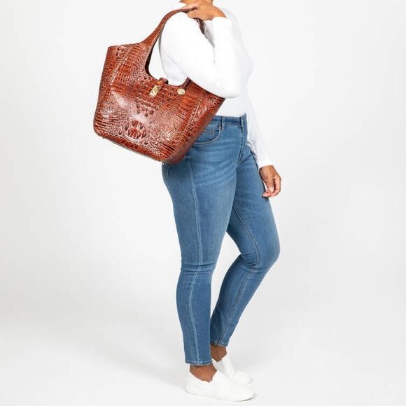 Brahmin Melbourne Large Market Tote in Ember ♥️ (Metallic Red) - Picture 6 of 12